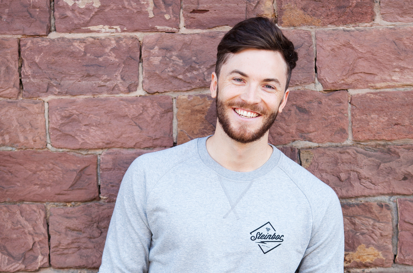 Pulli "Logo" Männer